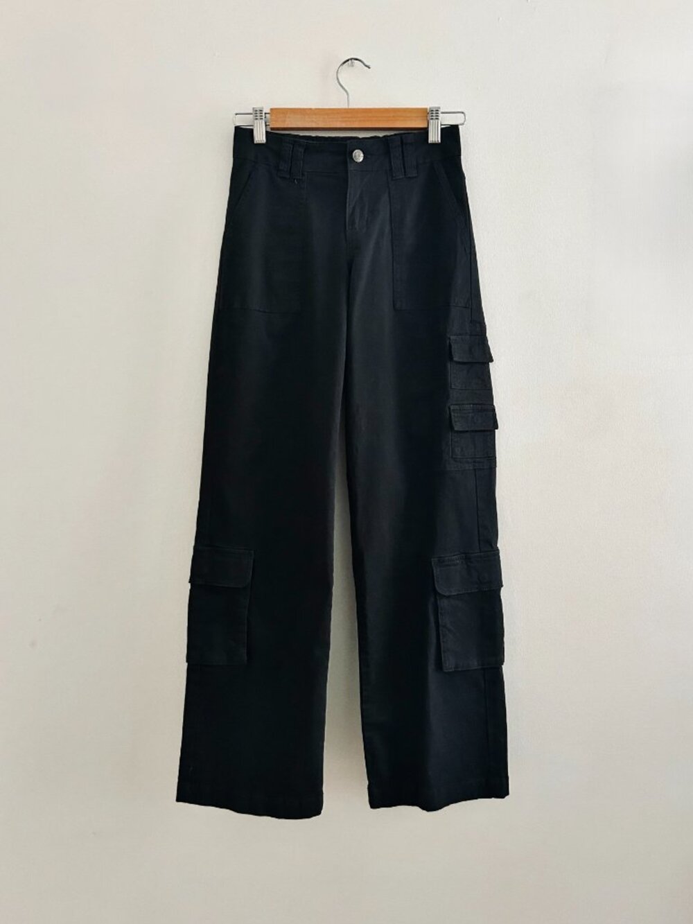 🌟Free With Purchase🌟 Target Wild Fable Mid-Rise Cargo Pants in Black, Size XXS